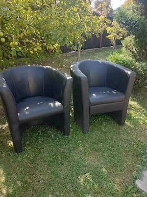 vind două fotoli ptr terasă, grădină,balcoane 