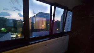 Vand apartament 3 camere Bd Libertatii - imagine 10