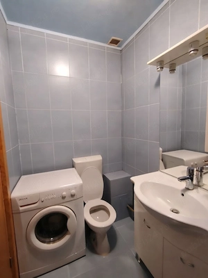Apartament  3 camere la 3 minute de Promenada Mall - imagine 9