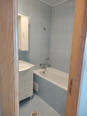 Apartament  3 camere la 3 minute de Promenada Mall - imagine 8