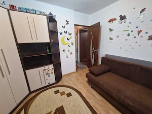 Apartament cu 3 camere decomandate   70 mp | Spațios, mobilat și utilat - imagine 2