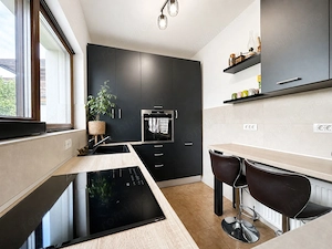 Casa cu 5 camere I teren 720 mp I renovata integral - Comision 0% - imagine 5