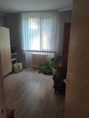 Apartament 3 camere, et.2 zona Dacia - imagine 5