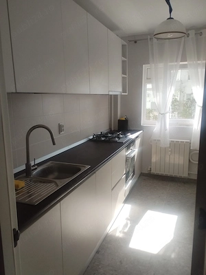 Închiriez apartament  metrou 1 Decembrie - imagine 9