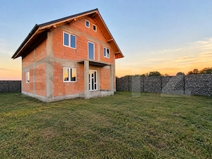 Casa de vanzare P+M, 111.47 mp, zona Hălchiu - Brașov - imagine 2