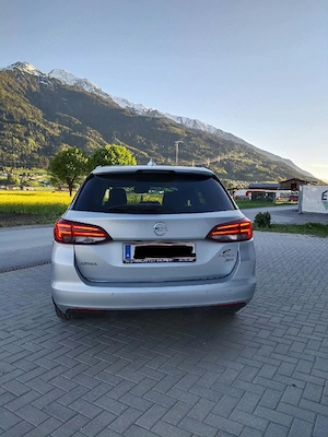 Opel Astra K 2018 - imagine 3