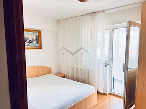 Apartament 3 camere 2 bai decomandat galata - imagine 2
