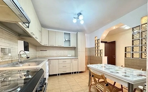 Vanzare Apartament 3 camere  74 mp, bloc reabilitat, et 4/10 Șoseaua Alexandriei