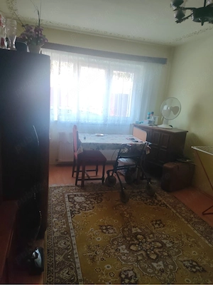 Apartament 3 camere, decomandat - imagine 4