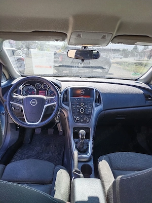 Opel Astra J  - imagine 2