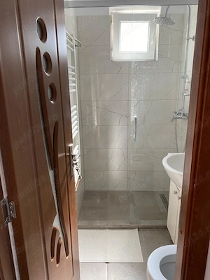 Apartament cu 2 camere de vanzare Tractorul - imagine 9