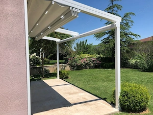 Pergole retractabile sau fixe