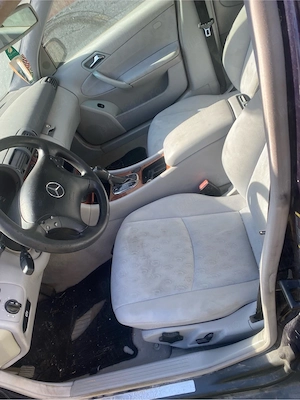 Dezmembrez Mercedes c180 kompressor an 2004 - imagine 2
