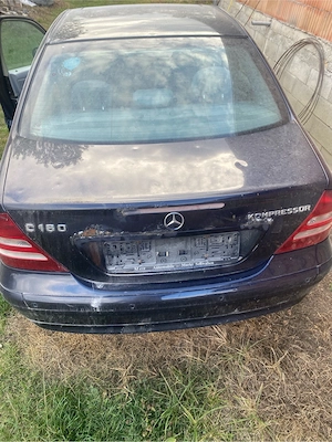 Dezmembrez Mercedes c180 kompressor an 2004 - imagine 4