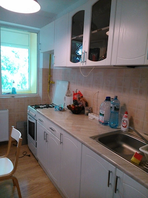 Vand ap 2 camere Ploiesti Sud,renovat,mobilat,gata de mutare,45000 euro,negociabil, - imagine 6