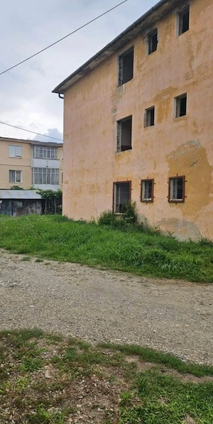 Bloc de vânzare în Daneș (10 km de Sighișoara) - imagine 4