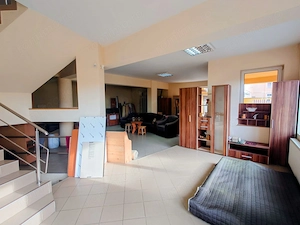 Spatiu comercial