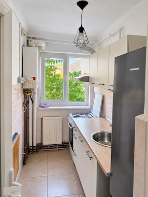 Renovat complet. Aproape de Spitalul Judetean. Mobilat si utilat.  - imagine 5