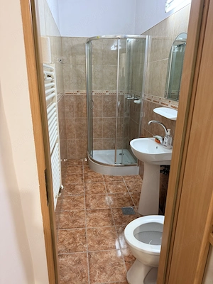 Ultracentral! Inchiriez spatiu la parter str, Nicolae  Iorga cu vedere spre Bdul Regele Mihai I - imagine 5