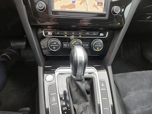 Volkswagen Passat B8 - imagine 9