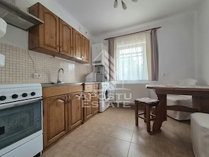 Casa cu doua apartamente,zona Gradiste - imagine 8