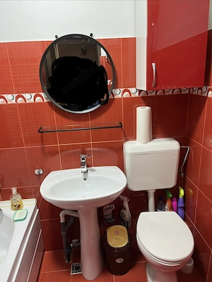 Apartament 2 camere , zona intim Resita  - imagine 6