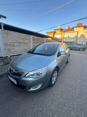 opel astra j - imagine 2