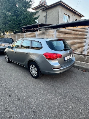 opel astra j - imagine 5