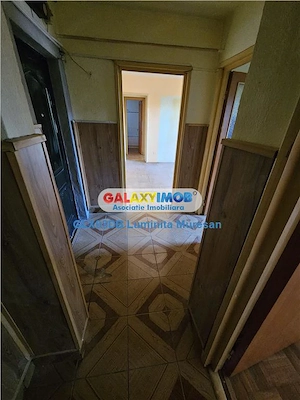Vanzare apartament 3 camere semidecomandat Targoviste Micro 6 - imagine 13