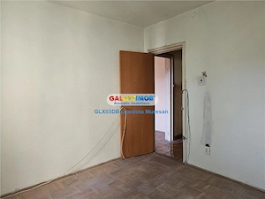 Vanzare apartament 3 camere semidecomandat Targoviste Micro 6 - imagine 10