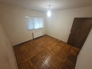Proprietar   De vânzare apartament cu 2 camere decomandat parter, în Târgoviște  - imagine 4