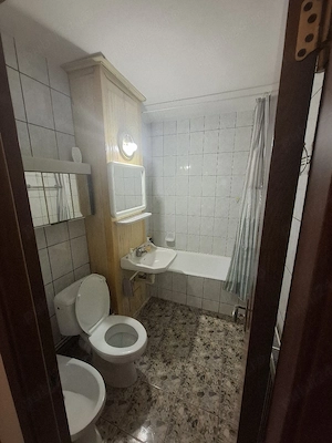 Proprietar   De vânzare apartament cu 2 camere decomandat parter, în Târgoviște  - imagine 7