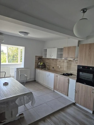 Apartament 3 Camere, 75 Mp, Lipovei - imagine 3