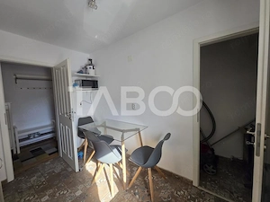 Apartament 2 camere de inchiriat decomandat 55mp zona Sub Arini Sibiu - imagine 15