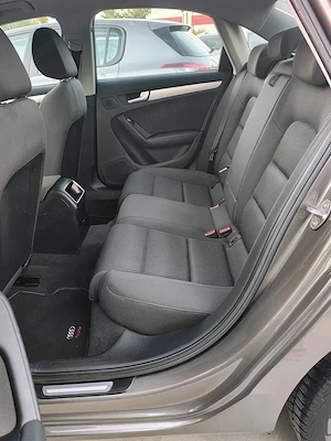 Audi A4 Limuzina 2.0 TDI DPF multitronic Ambiente, 2013, Sedan, Diesel - imagine 20