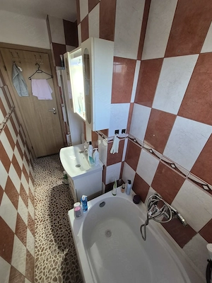 1 Cam-Sagului-5 Min Spitalul Judetean-Mobilat-Utilat-64.900 Euro! Negociabil - imagine 8