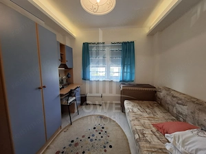 Apartament 4 camere -etaj 1, zona V. Aron - imagine 8