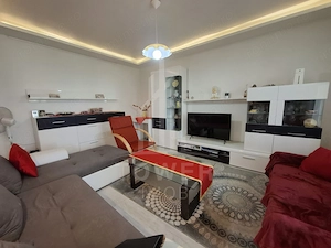Apartament 4 camere -etaj 1, zona V. Aron - imagine 2