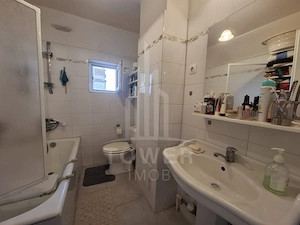 Apartament 4 camere -etaj 1, zona V. Aron - imagine 14