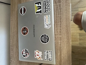 Vând Laptop Mediacom