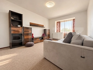 Apartament cu 3 camere în zona foarte liniștită din Ghimbav - imagine 2
