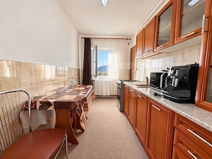 Apartament cu 3 camere în zona foarte liniștită din Ghimbav - imagine 10