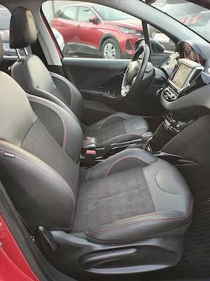 Peugeot 2008 PureTech 110 Stop&Start EAT6 GT-Line Edition, 2017, SUV, Benzina - imagine 9