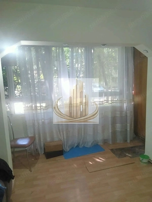 Apartament de vânzare 3 camere si beci