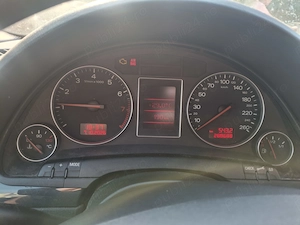 Vand Audi A4  benzina