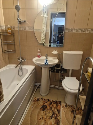 Inchiriere Apartament 3 Camere Semidecomandat Emil Racovita - imagine 4