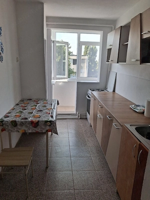 apartamet 2 camere de imchiriat - imagine 3
