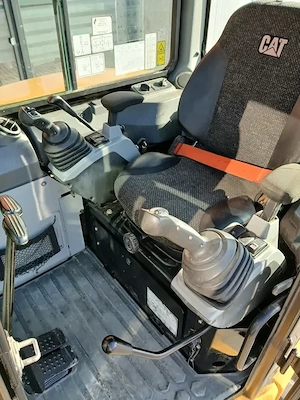 Excavator Caterpillar 305 an 2019 - imagine 3