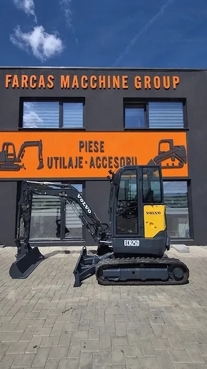 Miniexcavator ECR 25 an 2020 - imagine 8