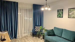 Inchiriez Apartament 2 camere decomandat (Mall Coresi Kasper) cu loc parcare - imagine 3